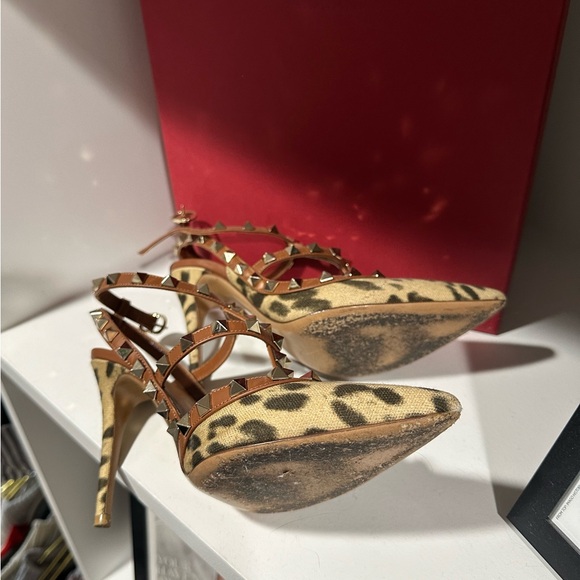 Authentic Valentino Leopard Rockstud size 36 - Picture 2 of 4